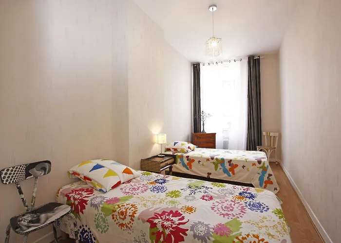 Aigue-Marine - Superbe Appartement Vue Mer 4 Personnes Au Port De Nice